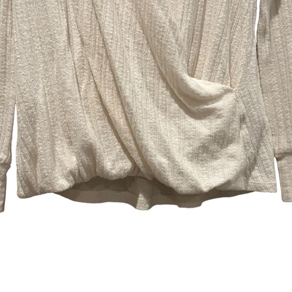 Maeve by Anthropologie Rafela Hacci Surplice Ivory Top Casual Cozy Size X Small - Picture 7 of 10